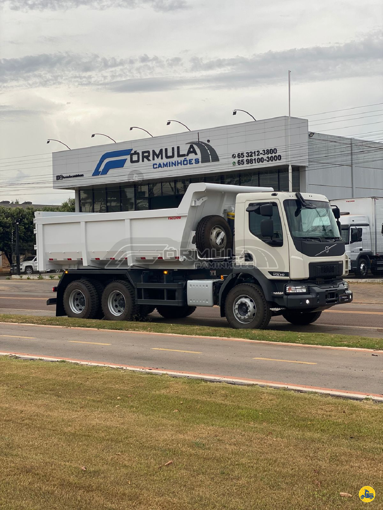 CAMINHAO VOLVO VMX 290 Caçamba Basculante Truck 6x4 Fórmula Caminhões LUCAS DO RIO VERDE MATO GROSSO MT